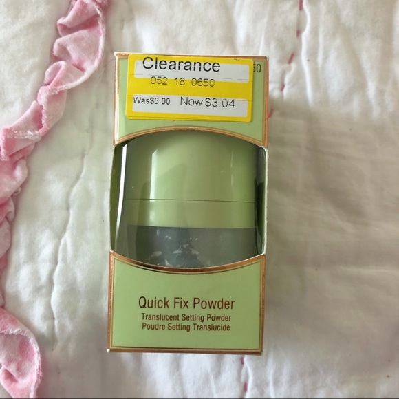 Makeup And Skincare Gift Set: Multiple Brands - Picture 6 of 7